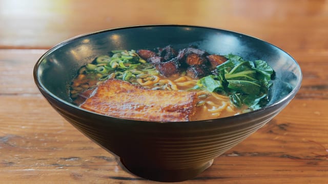 Vegan Pumpkin Tantanmen · VEGAN
